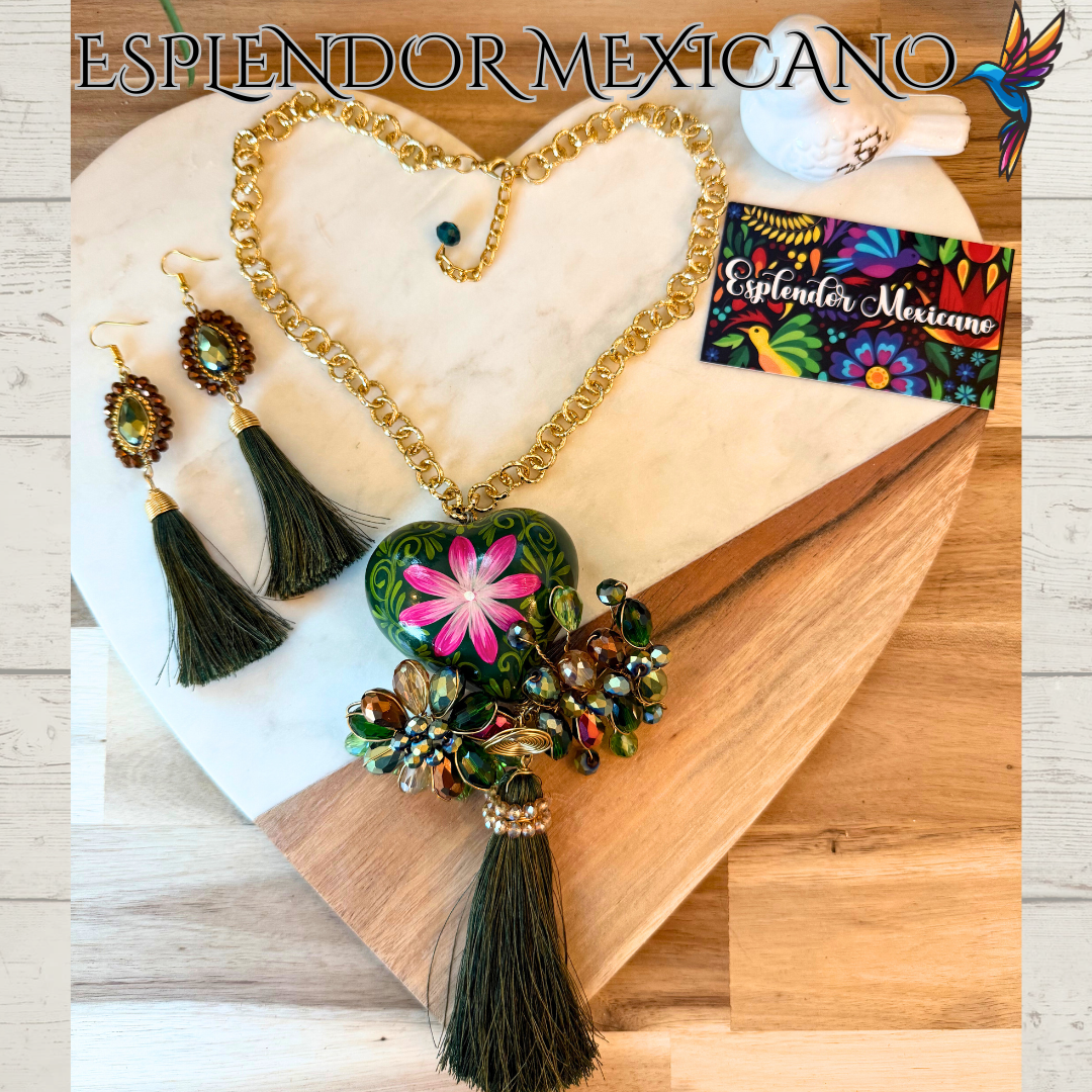 💚 Floral Heart Necklace Set – Handcrafted with Soul