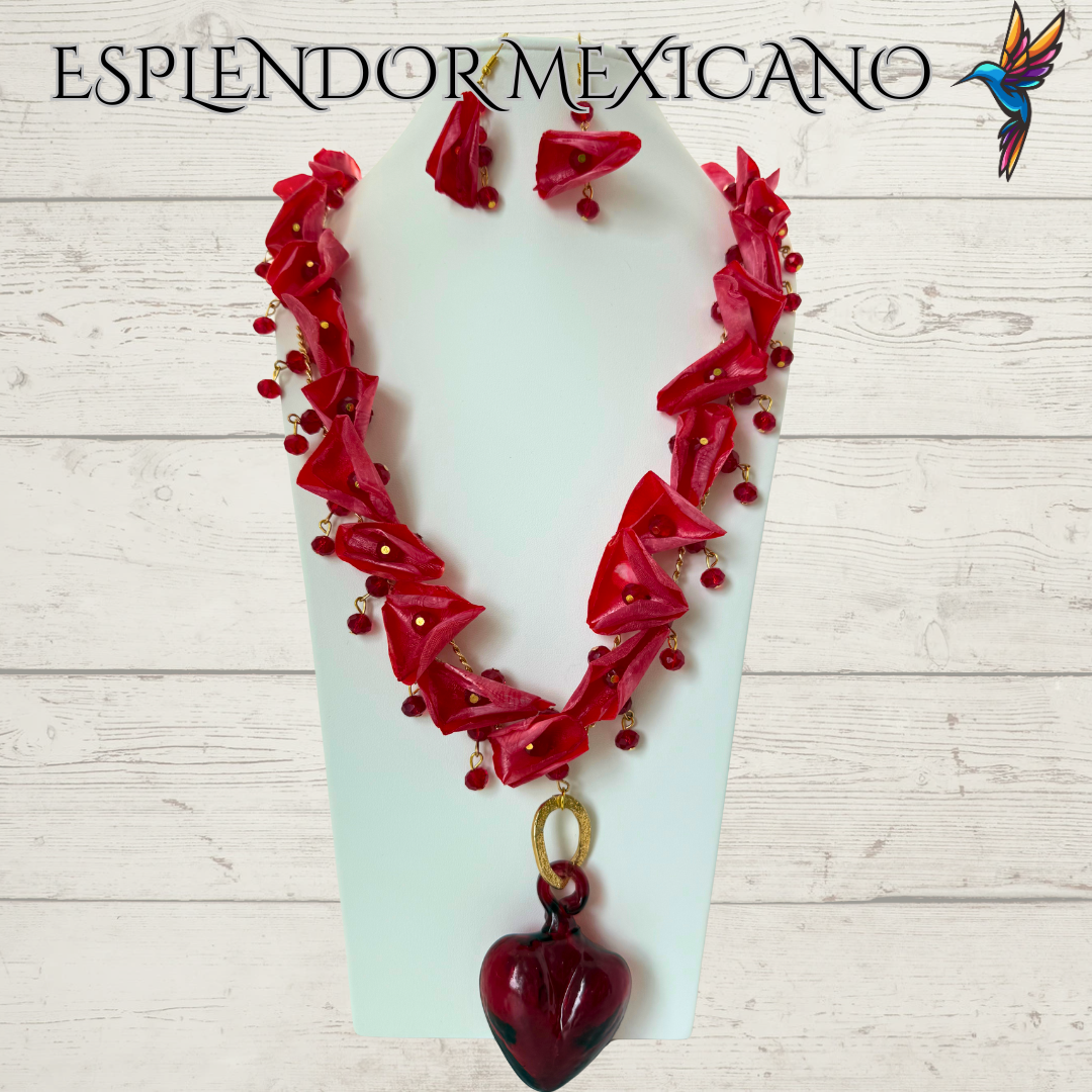 ❤️‍🔥 Handmade Fish Scale & Handblown Glass Heart Necklace Set