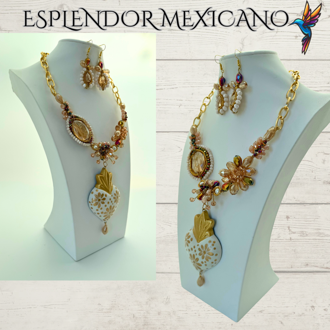 💛✨ Nude Floral Heart Necklace Set – Handmade in Mexico