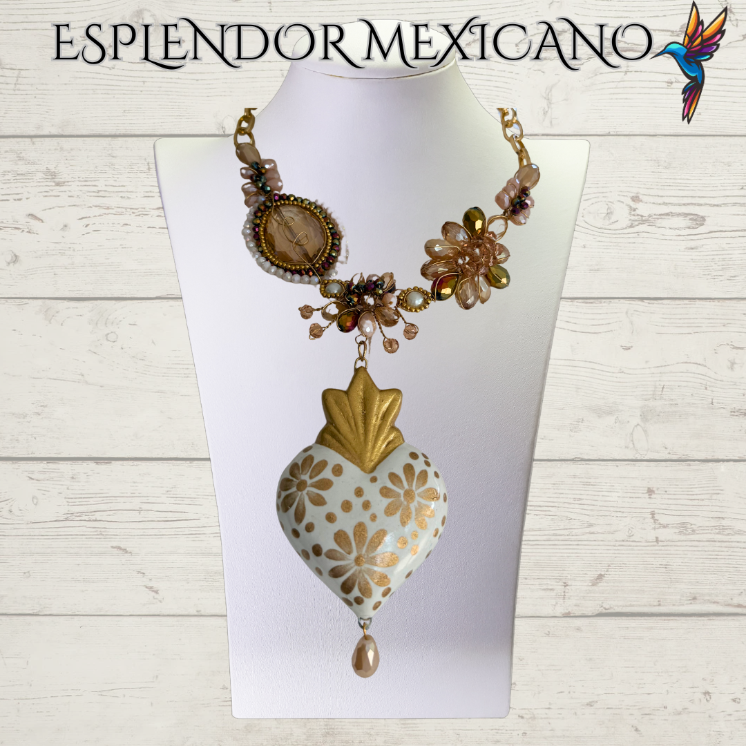 💛✨ Nude Floral Heart Necklace Set – Handmade in Mexico