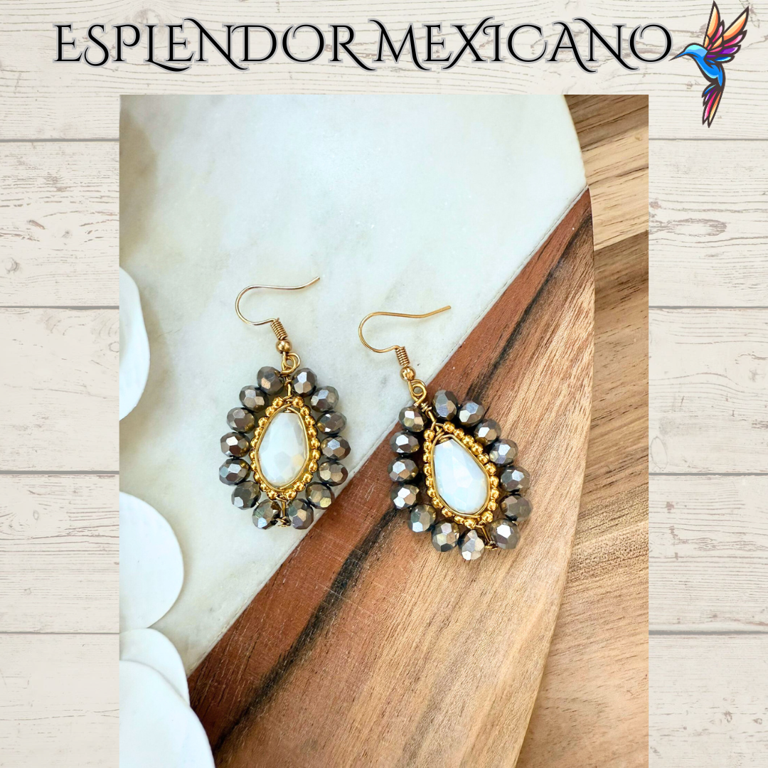 🌸 White Orchid Statement Necklace Set – Handmade in Mexico