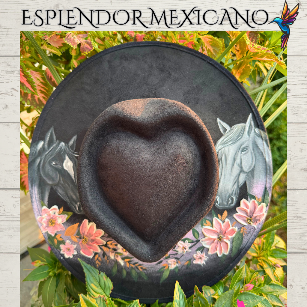 🖤 Heart-Shaped Suede Cowgirl Hat – Hand-Painted Horses & 3D Flowers