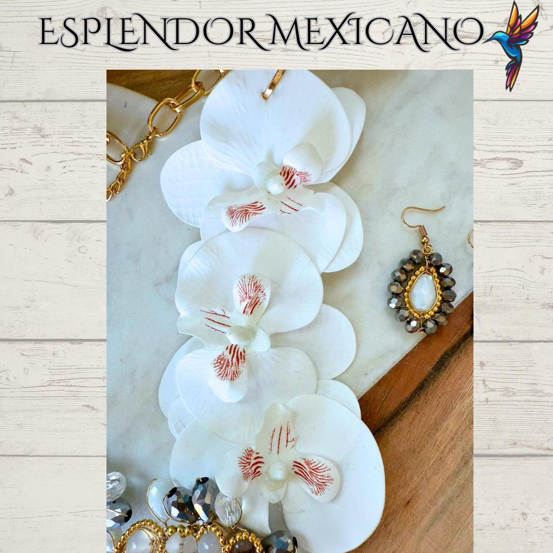 🌸 White Orchid Statement Necklace Set – Handmade in Mexico